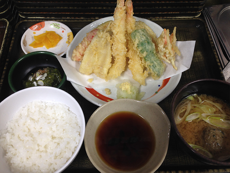 天ぷら盛り合わせ定食